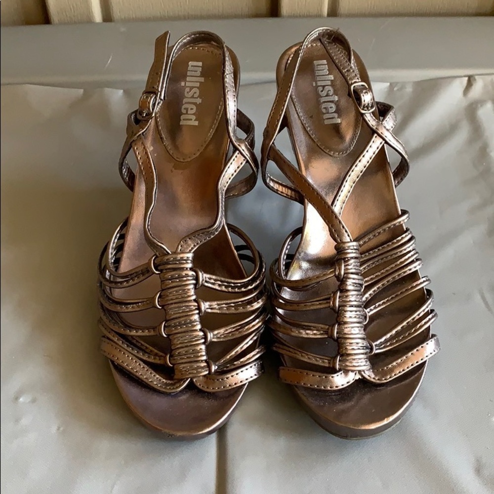 Unlisted Grayish Brown Heels size 7